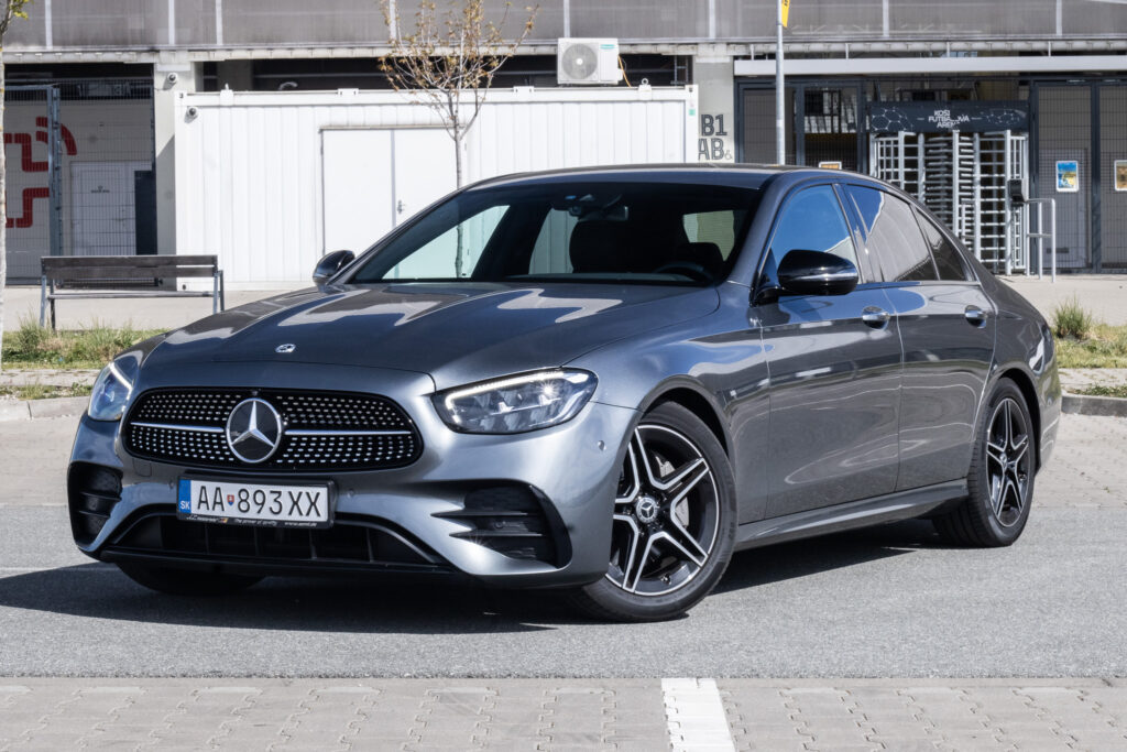 Mercedes-Benz E trieda Sedan 200 mHEV A/T, 145kW (2022) / AJ NA SPLÁTKY / PROTIÚČET /