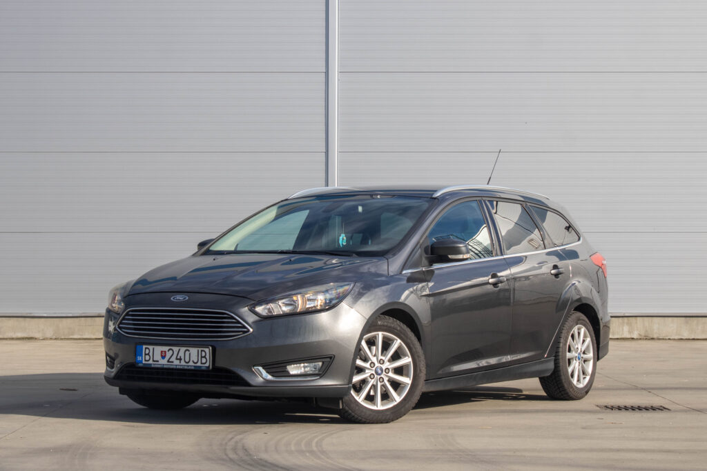 Ford Focus Kombi 1.0 EcoBoost 92kW 2015 / AJ NA SPLÁTKY / PROTIÚČET /
