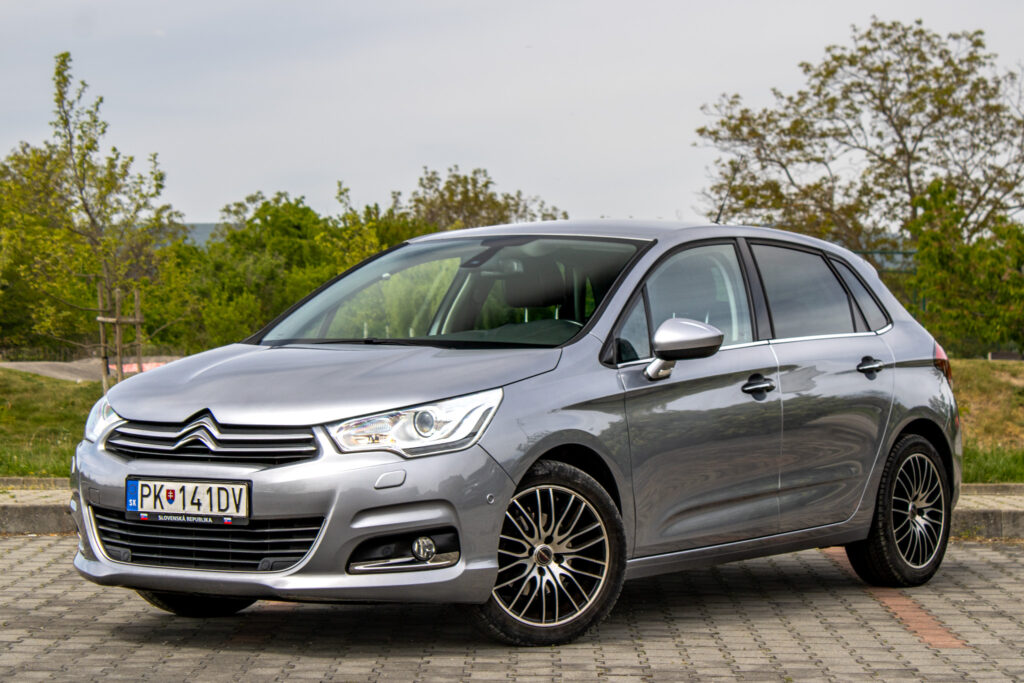Citroën C4 PureTech 130 S&S EAT6 Shine / AJ NA SPLÁTKY / PROTIÚČET / 1. MAJITEĽ