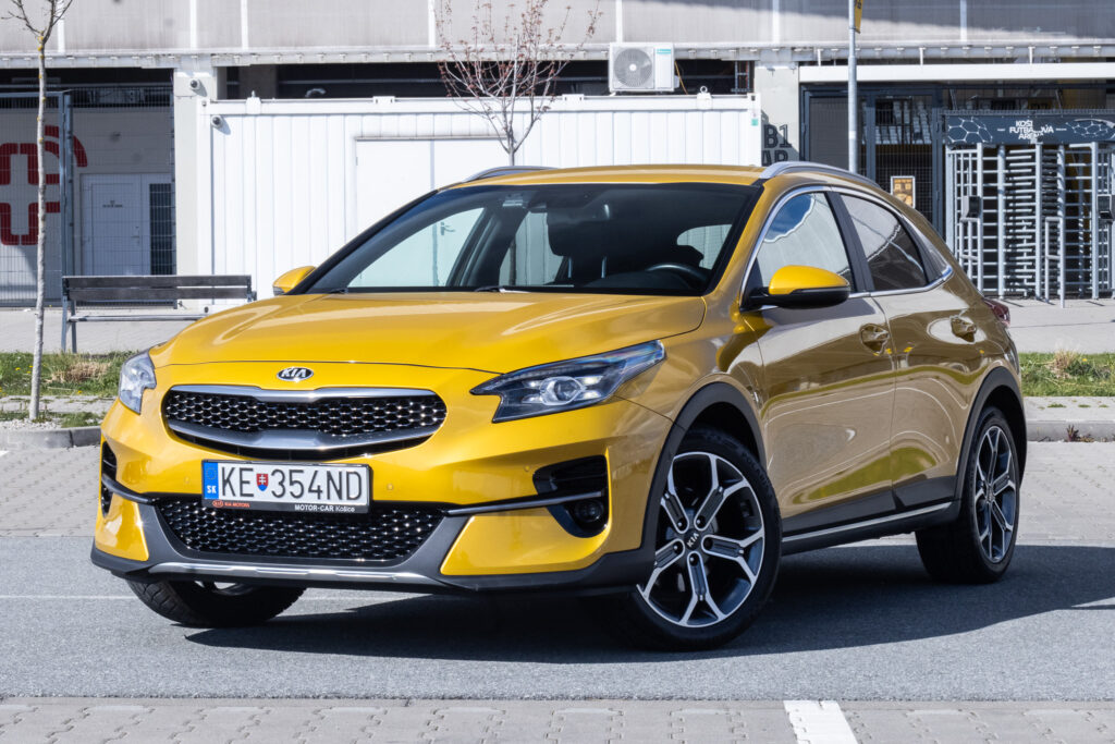 Kia XCeed 1.4 T-GDi Platinum, 103kW (2020) / AJ NA SPLÁTKY / PROTIÚČET /