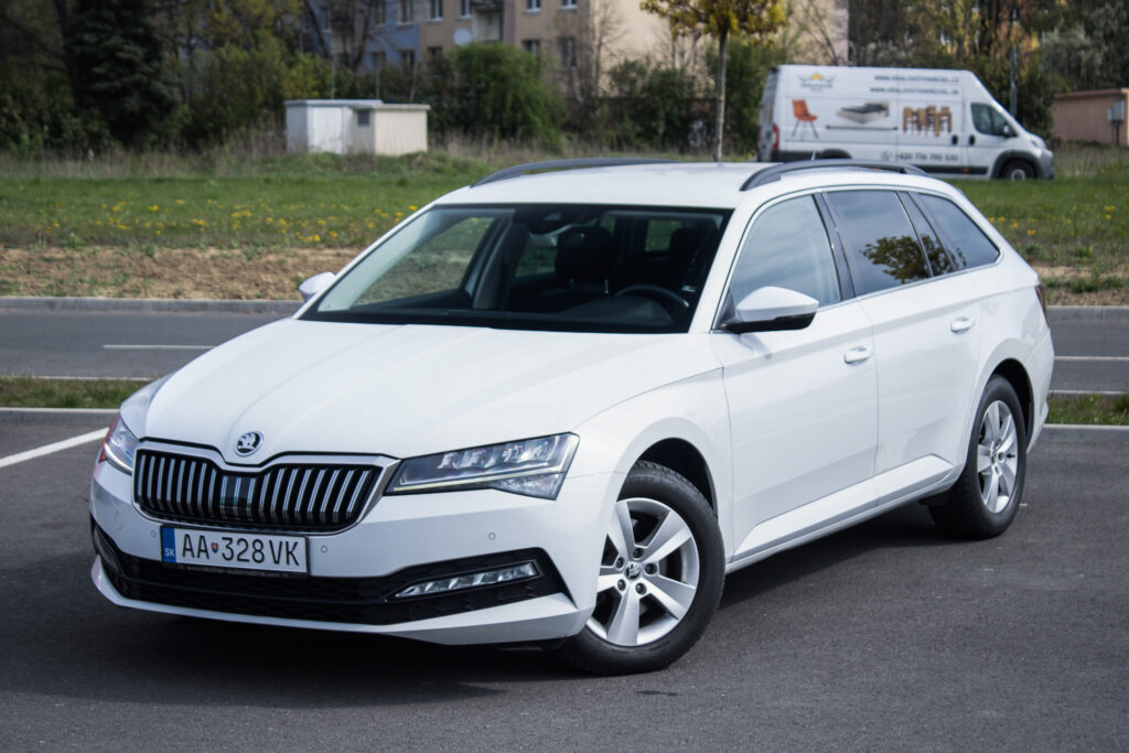 Škoda Superb Combi 2.0 TDI DSG, 110kW (2021) / AJ NA SPLÁTKY / PROTIÚČET /
