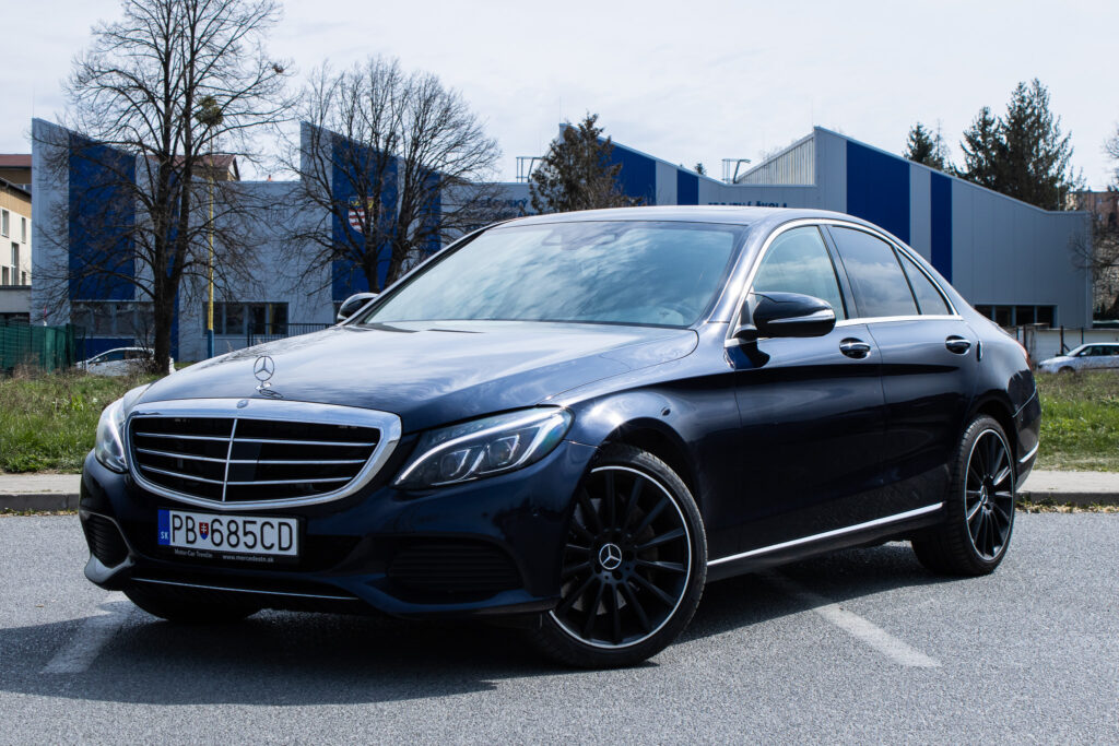 Mercedes-Benz C trieda Sedan 400 4matic A/T, 245kW (2015) / AJ NA SPLÁTKY / PROTIÚČET /