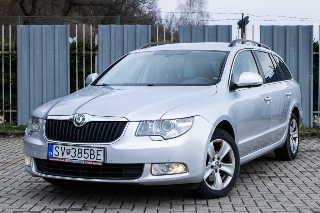 Škoda Superb Combi 2.0 TDI, 125kW (2012) / AJ NA SPLÁTKY / PROTIÚČET /