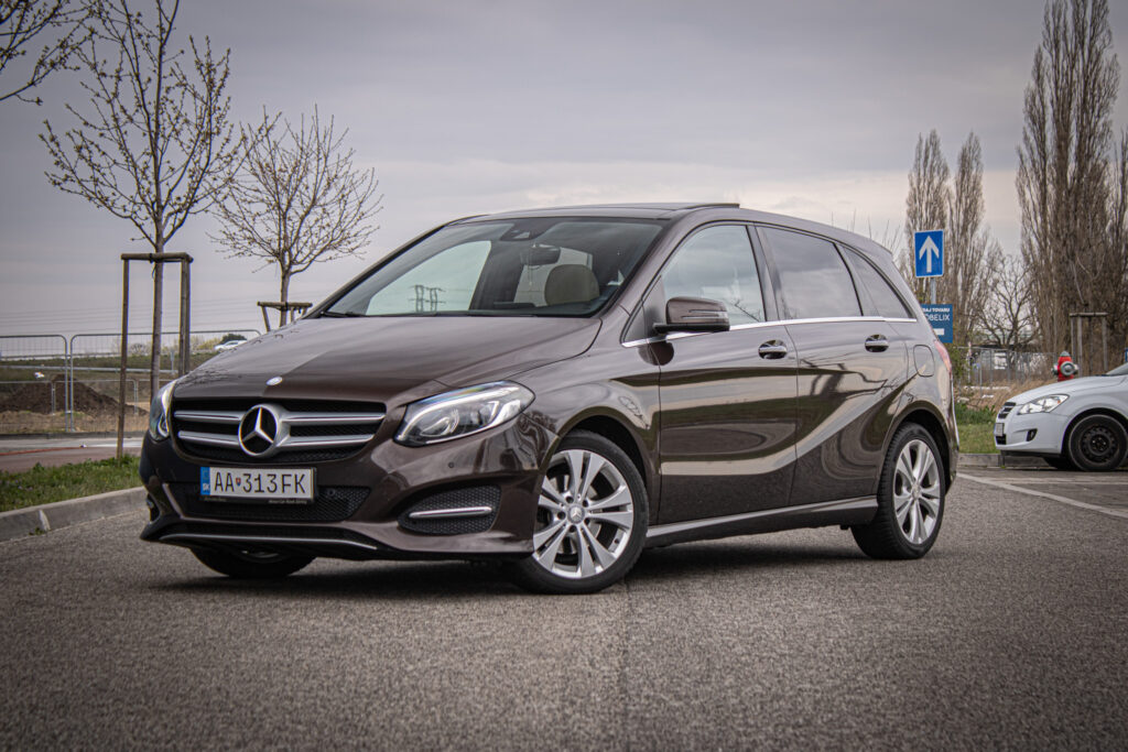 Mercedes-Benz B trieda 220 d A/T, 130kW, A7, 5d / AJ NA SPLÁTKY / PROTIHODNOTA /