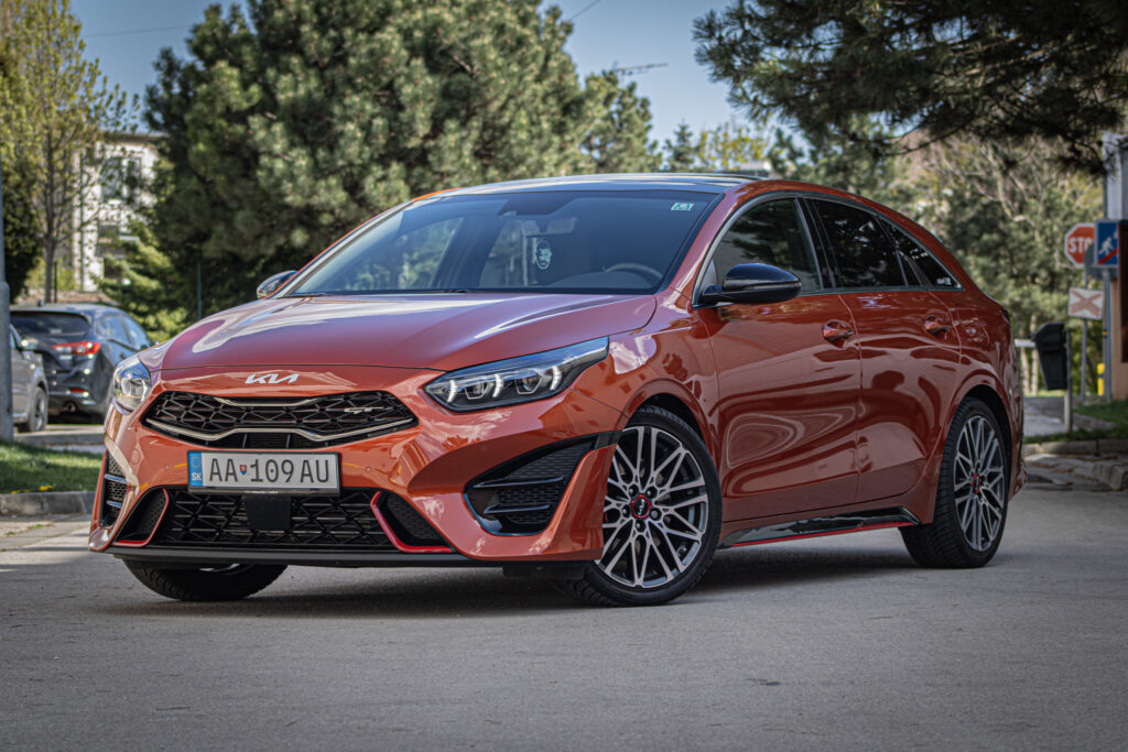 Kia ProCeed 1.6 T-GDi GT A/T, 150kW / V ZÁRUKE / AJ NA SPLÁTKY / PROTIHODNOTA /