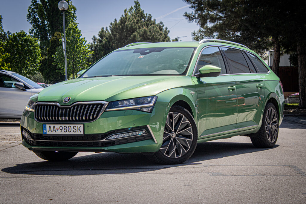 Škoda Superb Combi 2.0 TSI L&K 4x4 SG, 200kW, A7, 5d / AJ NA SPLÁTKY / PROTIHODNOTA /