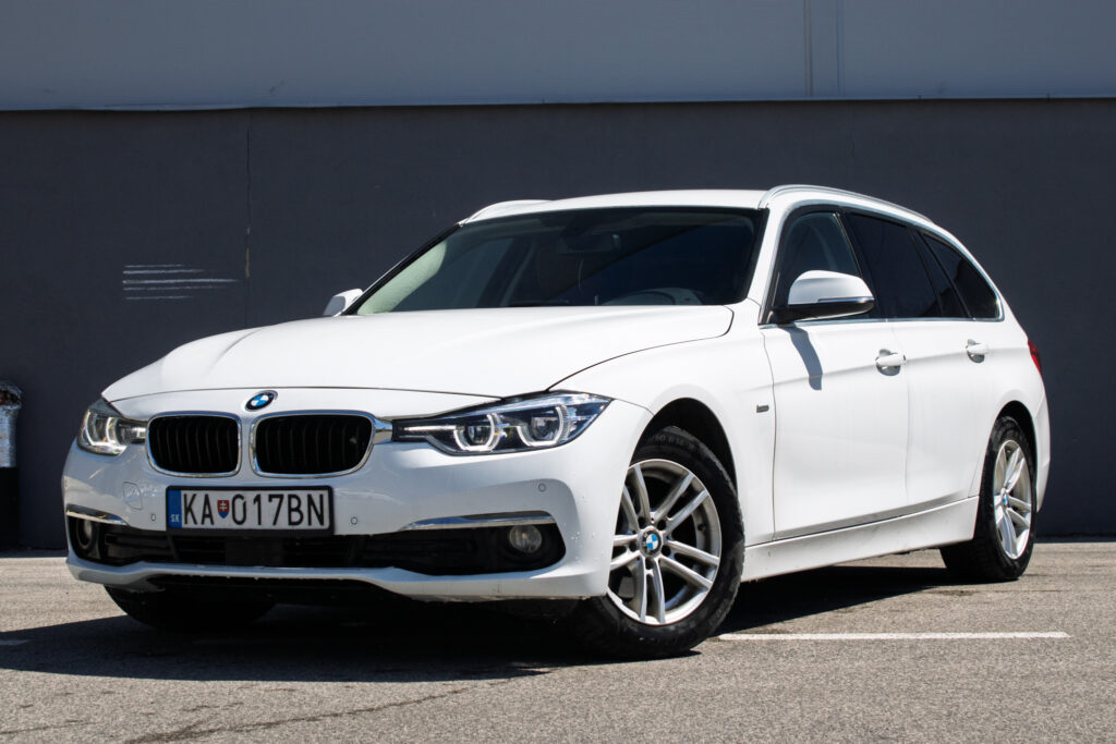 BMW Rad 3 Touring 320d xDrive 140kW AT8 / NA SPLÁTKY / NA PROTIÚČET