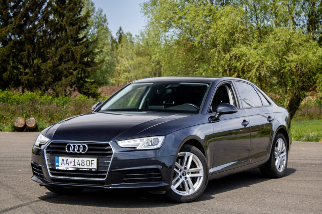 Audi A4 2.0 TDI S tronic / 110kW / A7 / ZÁRUKA / AJ NA SPLÁTKY / PROTIÚČET