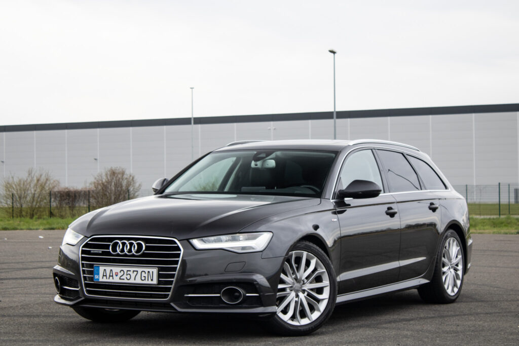 Audi A6 Avant 3.0 TDI quattro S tronic / 200kW / ZÁRUKA / AJ NA SPLÁTKY / PROTIÚČET