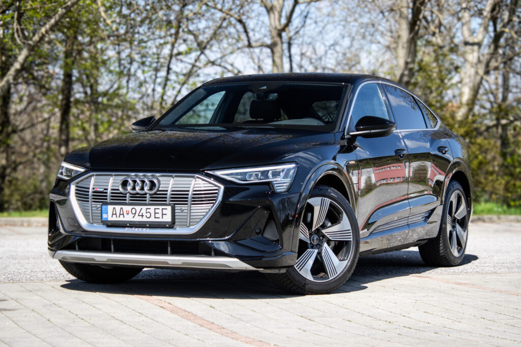 Audi E-tron Sportback 50 Quattro S-line 230kw 2021 / AJ NA SPLÁTKY / PROTIÚČET