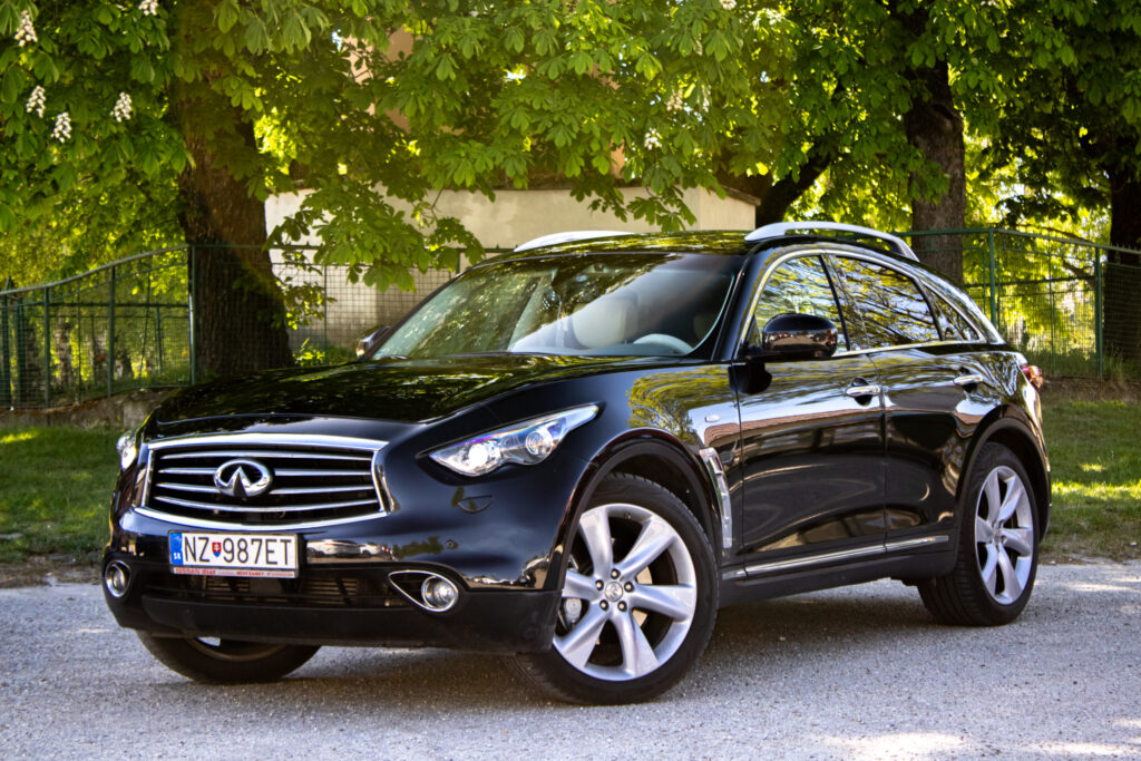 Infiniti FX 3.0d  S 175kw, AT/7 / NA SPLÁTKY / NA PROTIÚČET