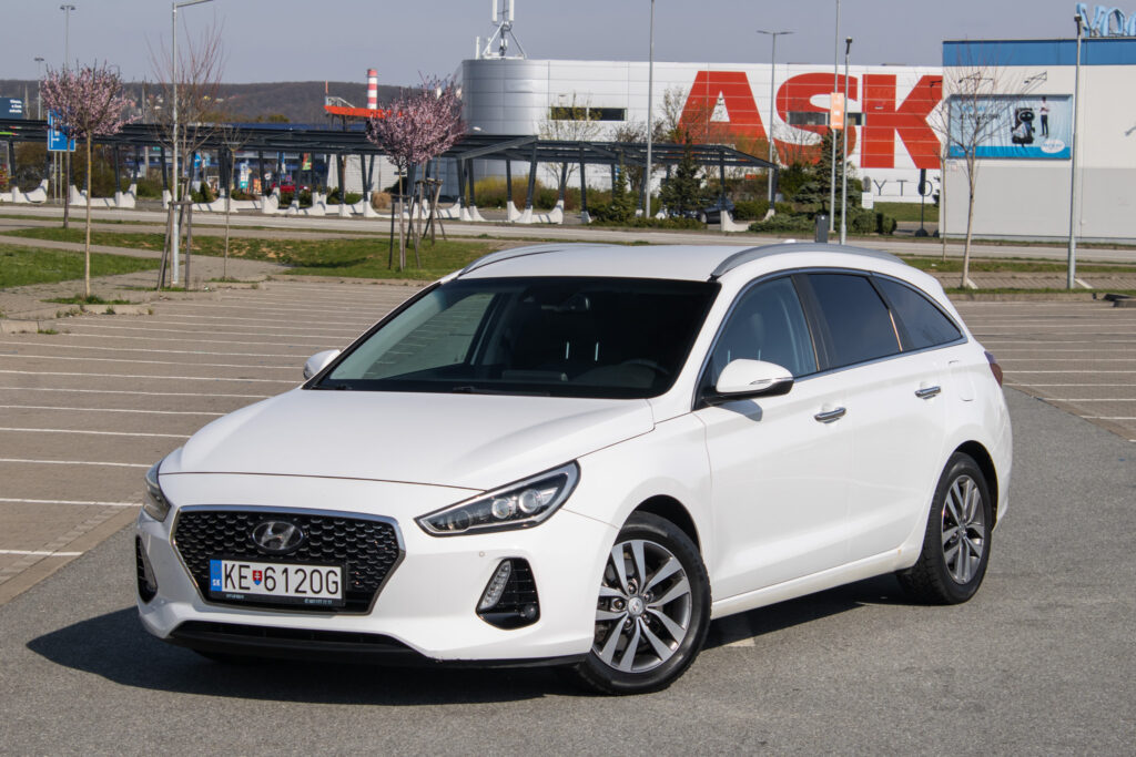 Hyundai i30 CW 1.4 T-GDi 7DCT / 103kW / A7 / ZÁRUKA / AJ NA SPLÁTKY / PROTIÚČET