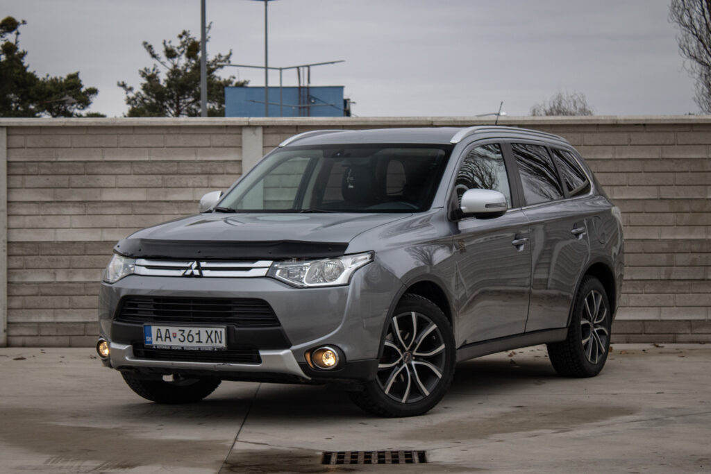 Mitsubishi Outlander 2.2 D-ID 110kW /AJ NA SPLÁTKY / PROTIÚČET /
