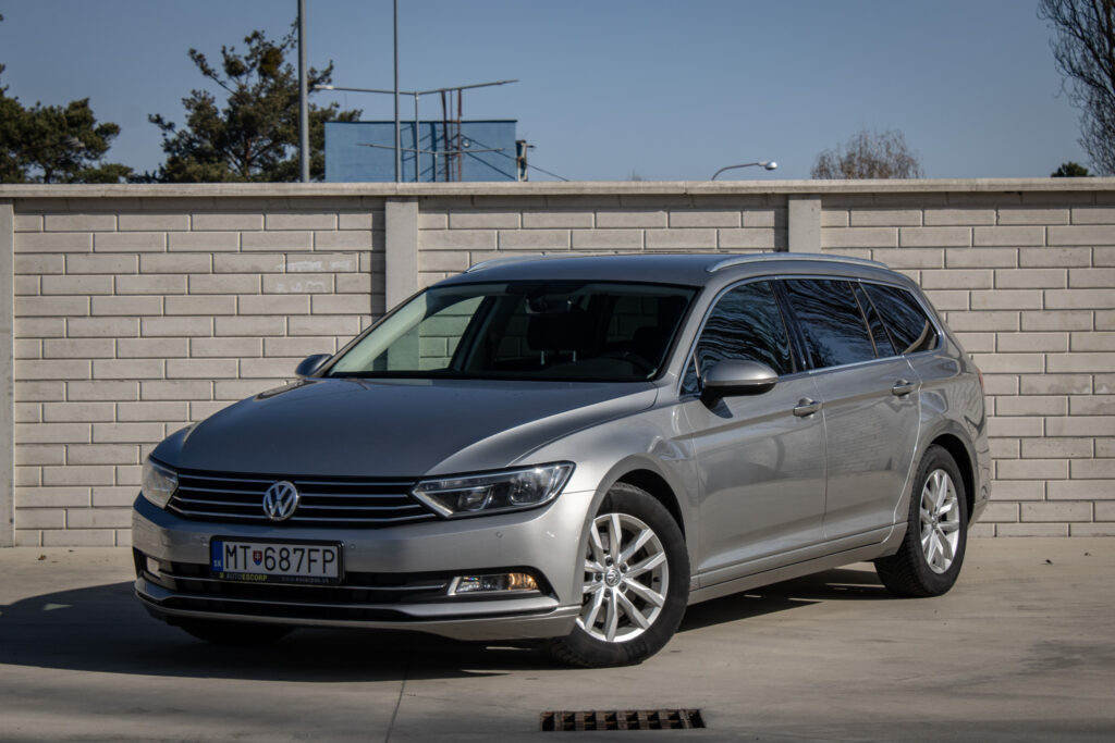 Volkswagen Passat Variant 1.6 TDI B8 / AJ NA SPLÁTKY / PROTIÚČET /