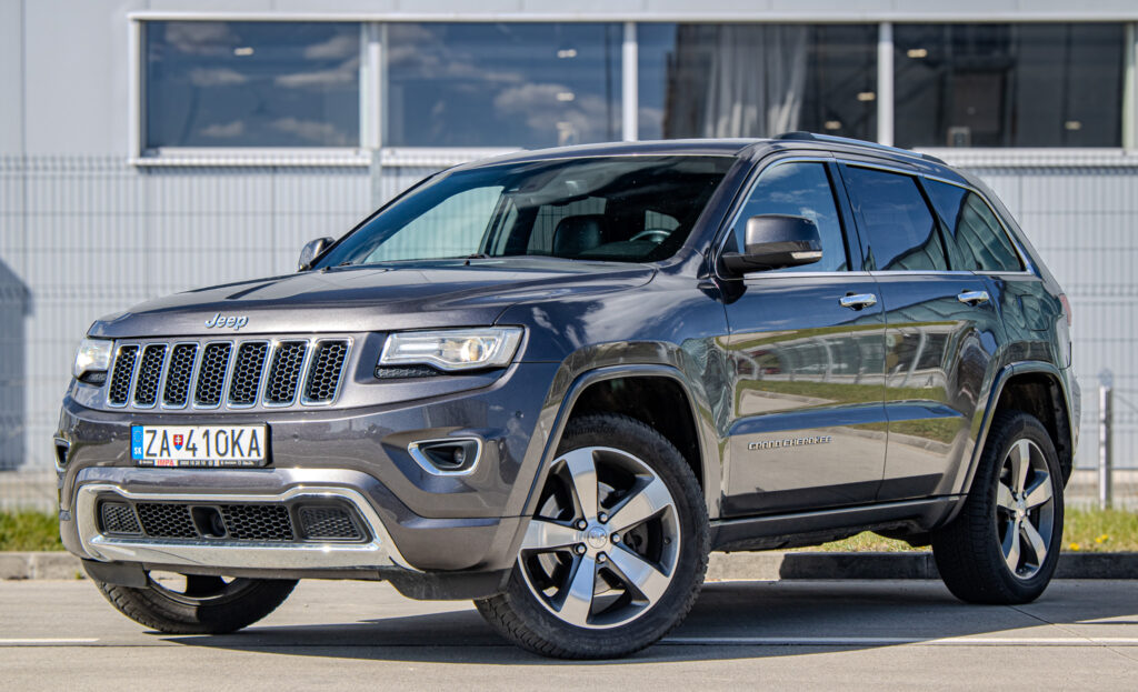 Jeep Grand Cherokee 3.0L V6 TD Overland 184kW AT/8  / AJ NA SPLÁTKY / PROTIHODNOTA /