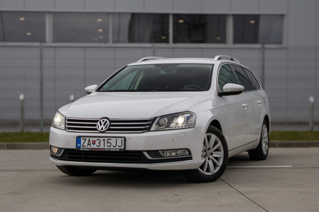 Volkswagen Passat Variant 2.0 TDI Comfortline DSG, 103kW, A6, / AJ NA SPLÁTKY / PROTIÚČET /