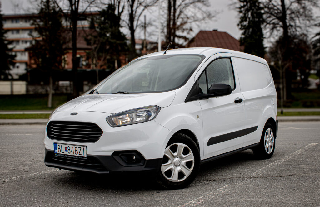 Ford Transit Courier Van 1.0 EcoBoost Trend.  FINANCOVANIE/PROTIÚČET