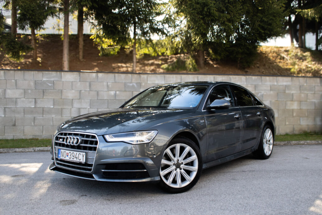Audi S6 4.0 TFSI V8 450k quattro S tronic.    FINANCOVANIE/PROTIÚČET