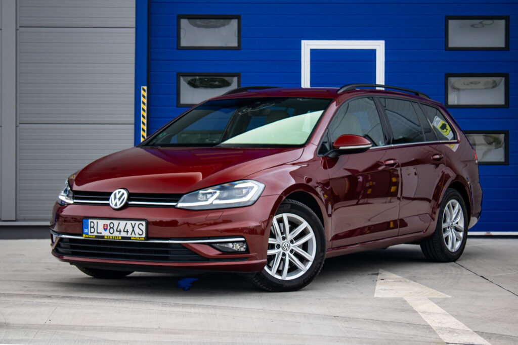 Volkswagen Golf Variant 1.5 TSI highline / AJ NA SPLÁTKY / PROTIÚČET /