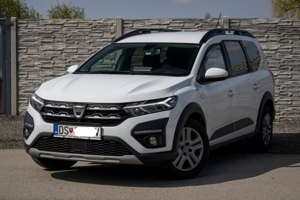 Dacia Jogger 1.0 TCe LPG MT6 / MOŽNÁ ZÁRUKA / NA SPLÁTKY / NA PROTIÚČET