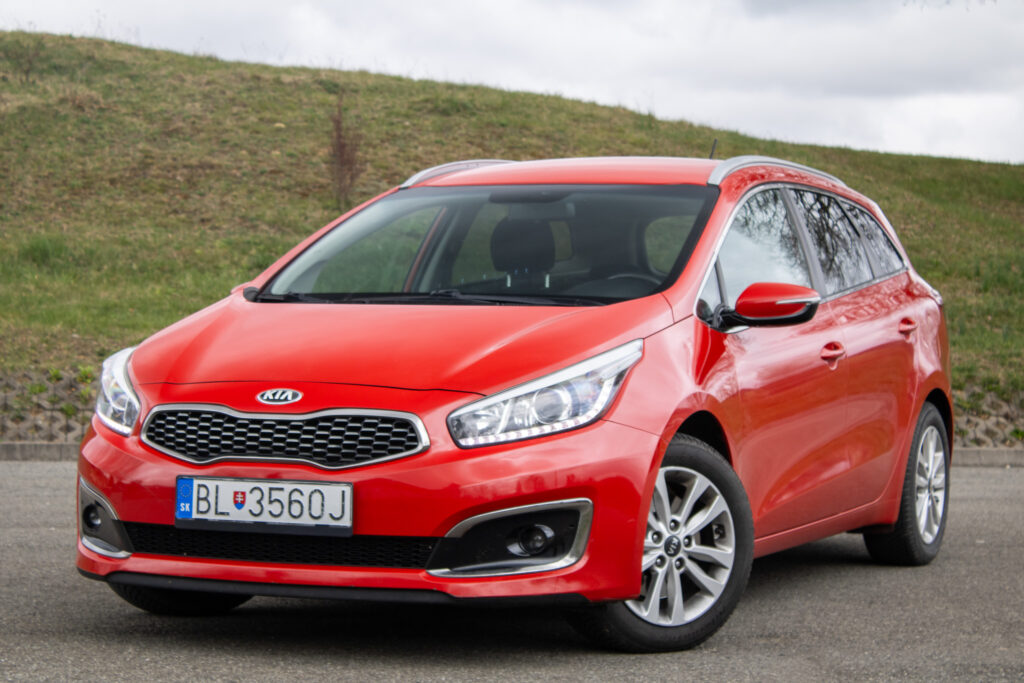 Kia 1.6 GDI / 99kW / M6 / ZÁRUKA / AJ NA SPLÁTKY / PROTIÚČET