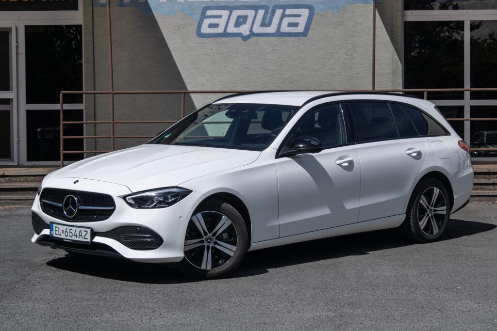 Mercedes-Benz C trieda Kombi C300e Hybrid / 150kW / A9 / ZÁRUKA / AJ NA SPLÁTKY / PROTIÚČET