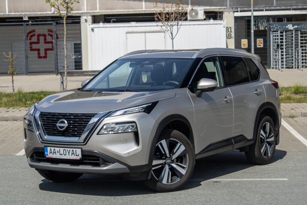 Nissan X-Trail 1.5 N-Connecta Xtronic CVT / 120kW / ZÁRUKA / AJ NA SPLÁTKY / PROTIÚČET