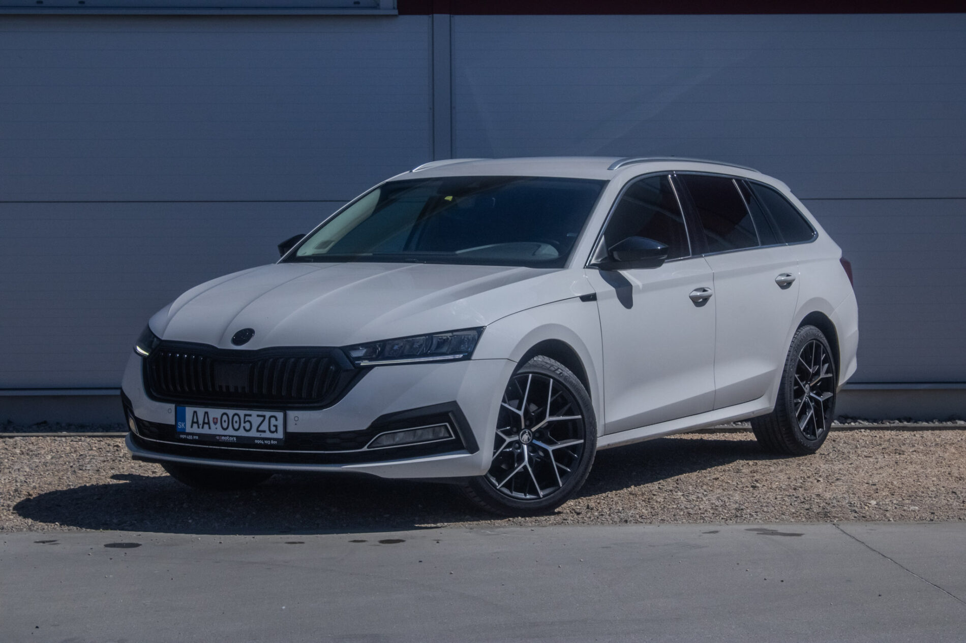 Škoda Octavia Combi 2.0 TDI SCR Style / Nelak - Nehav / AJ NA SPLÁTKY / PROTIÚČET