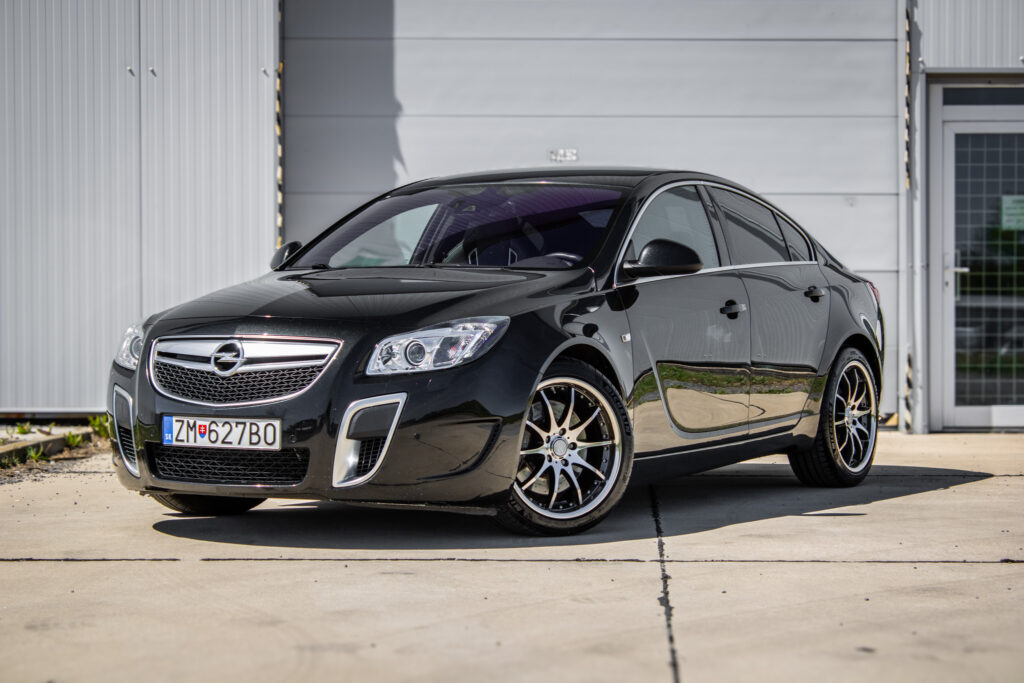 Opel Insignia 2.8 V6 Turbo ECOTEC OPC 4x4 AT6 / NA SPLÁTKY / NA PROTIÚČET
