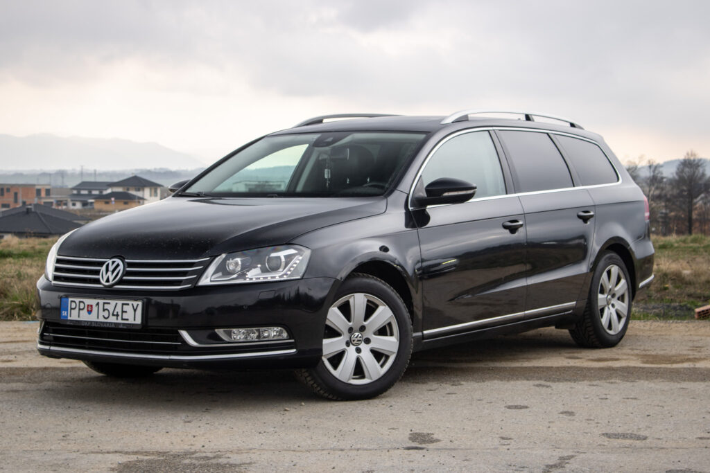 Volkswagen Passat Variant 2.0 TDI BMT Highline DSG / 103kW / A6 / AJ NA SPLÁTKY / PROTIÚČET