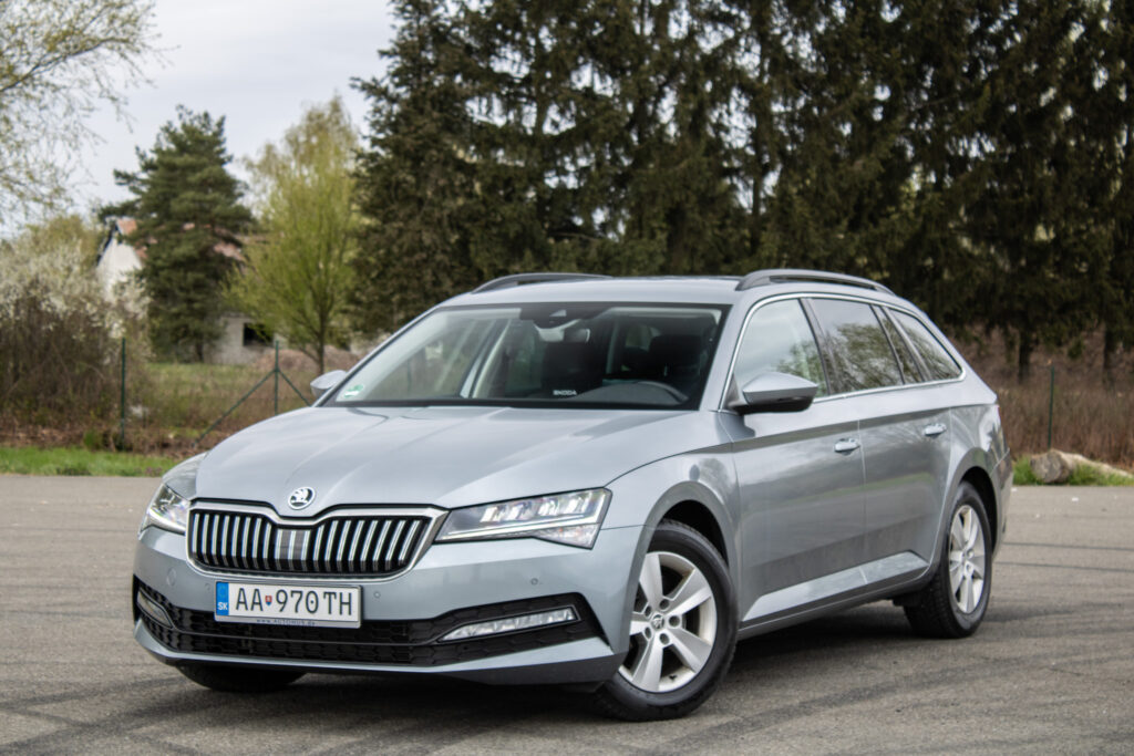 Škoda Superb Combi 2.0 TDI / DSG / 110kW / A7 / ZÁRUKA / AJ NA SPLÁTKY / PROTIÚČET