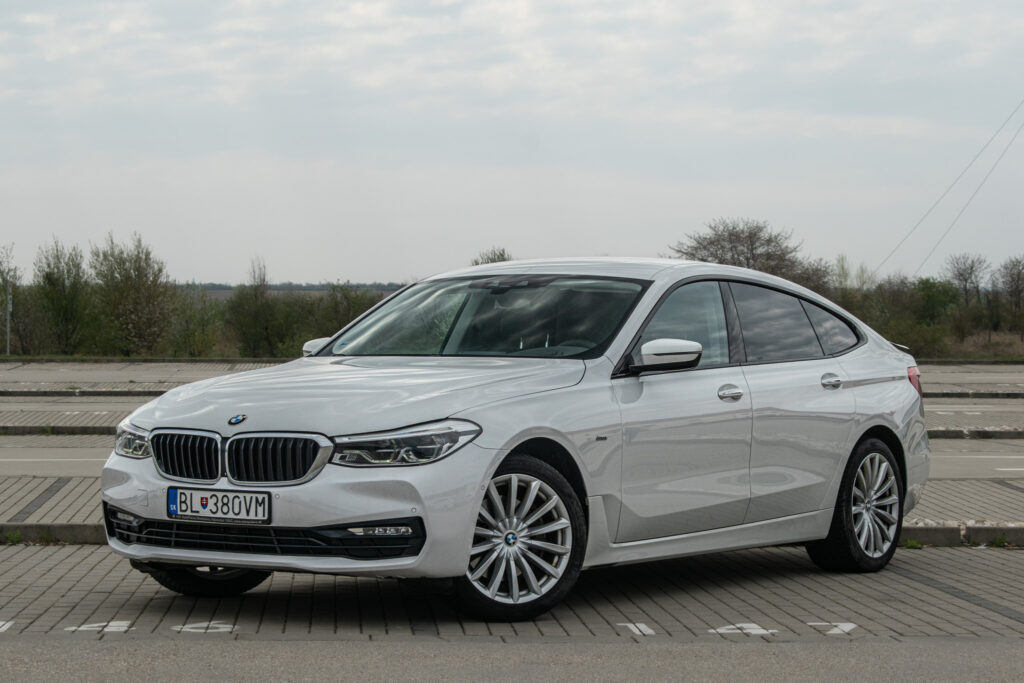 BMW Rad 6 GT 630d  xDrive ZÁRUKA / AJ NA SPLÁTKY / PROTIÚČET