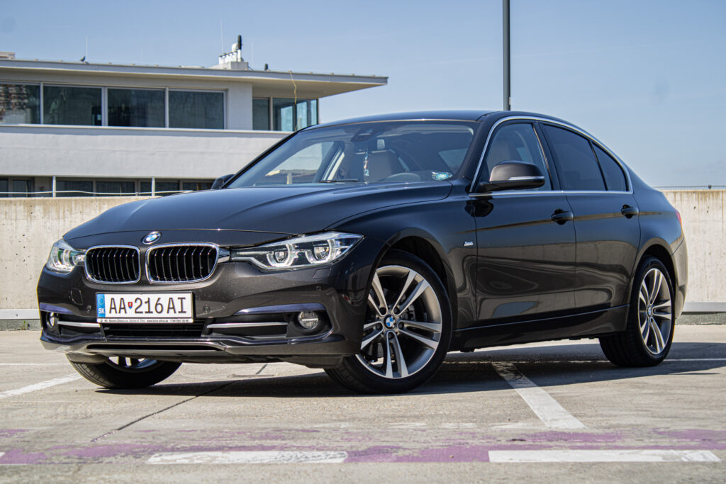 BMW Rad 3 320d xDrive, AT8 /AJ NA SPLÁTKY/PROTIÚČET/