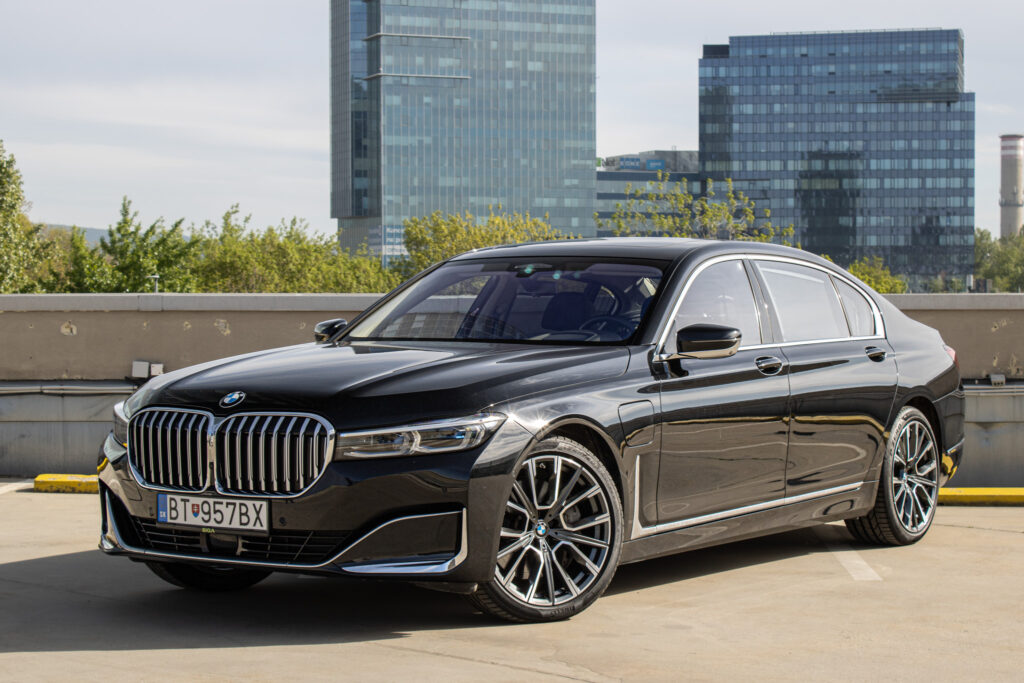 BMW Rad 7 745 Le Xdrive A/T8 210kW / ZÁRUKA / AJ NA SPLÁTKY / PROTIÚČET /