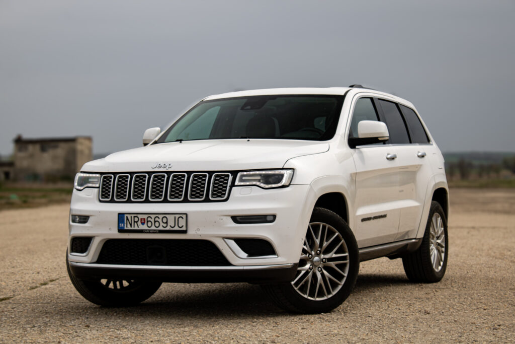 Jeep Grand Cherokee 3.0L V6 TD Summit 184kW / NA SPLÁTKY / NA PROTIÚČET