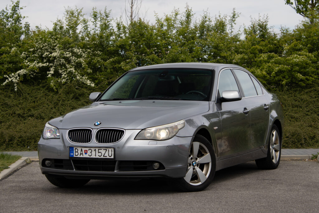 BMW Rad 5 530 xd 170 kW A/T / AJ NA SPLÁTKY / PROTIÚČET /