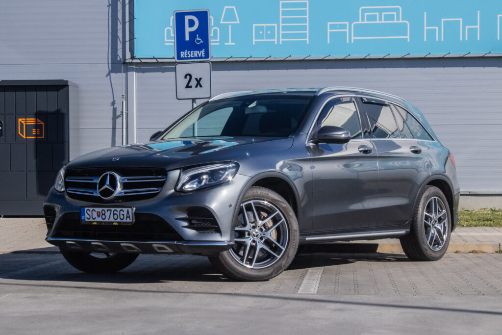 Mercedes-Benz GLC SUV 250d 4M / AMG-Line / DPH / Nelakované / AJ NA SPLÁTKY / PROTIÚČET