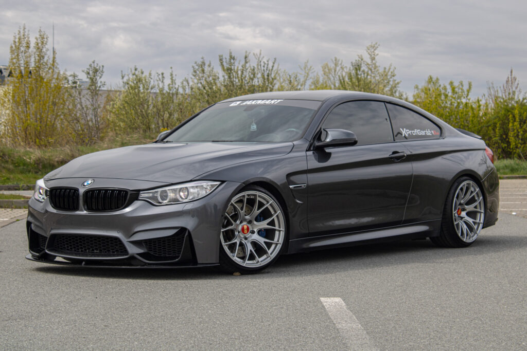 BMW M4 F82 / M/T 6 / ZÁRUKA / AJ NA SPLÁTKY / PROTIÚČET