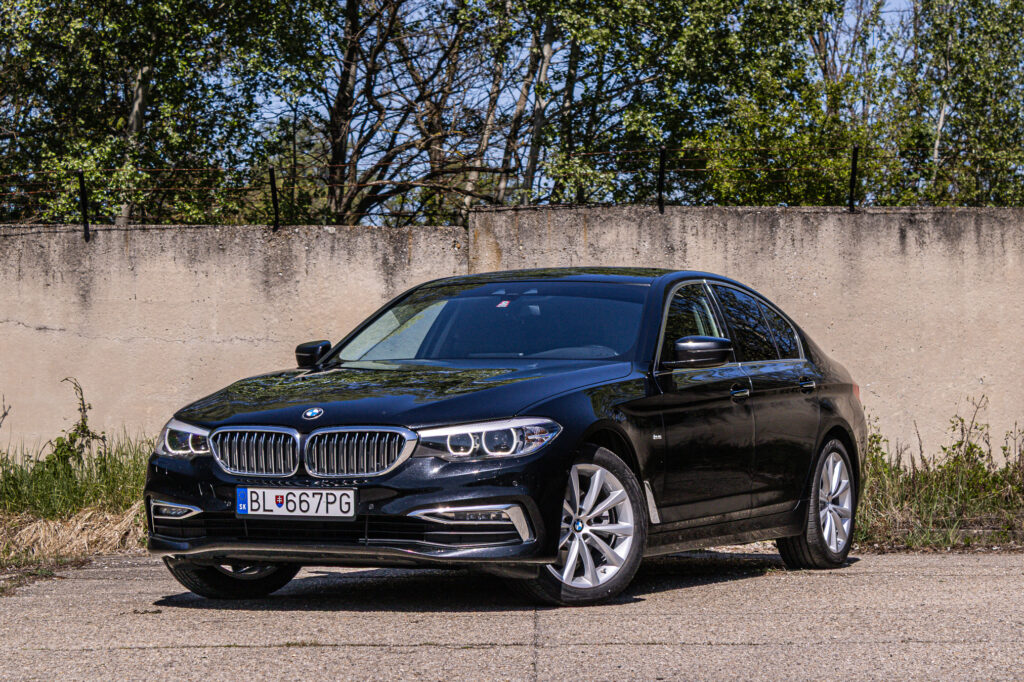 BMW Rad 5 520d xDrive A/T Luxury Line