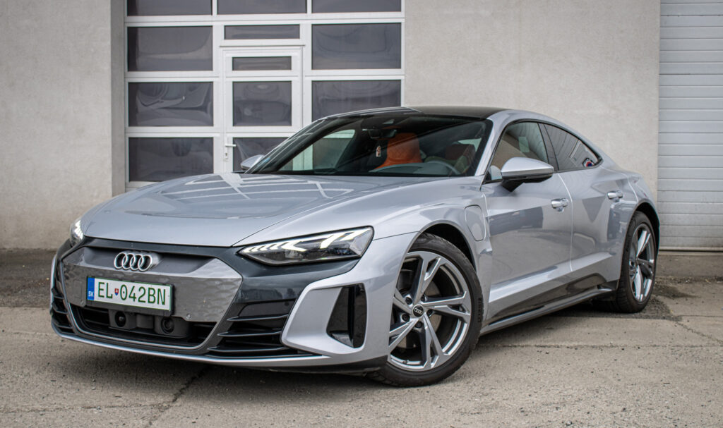 Audi E-tron GT 350kW / AJ NA SPLÁTKY / PROTIÚČET