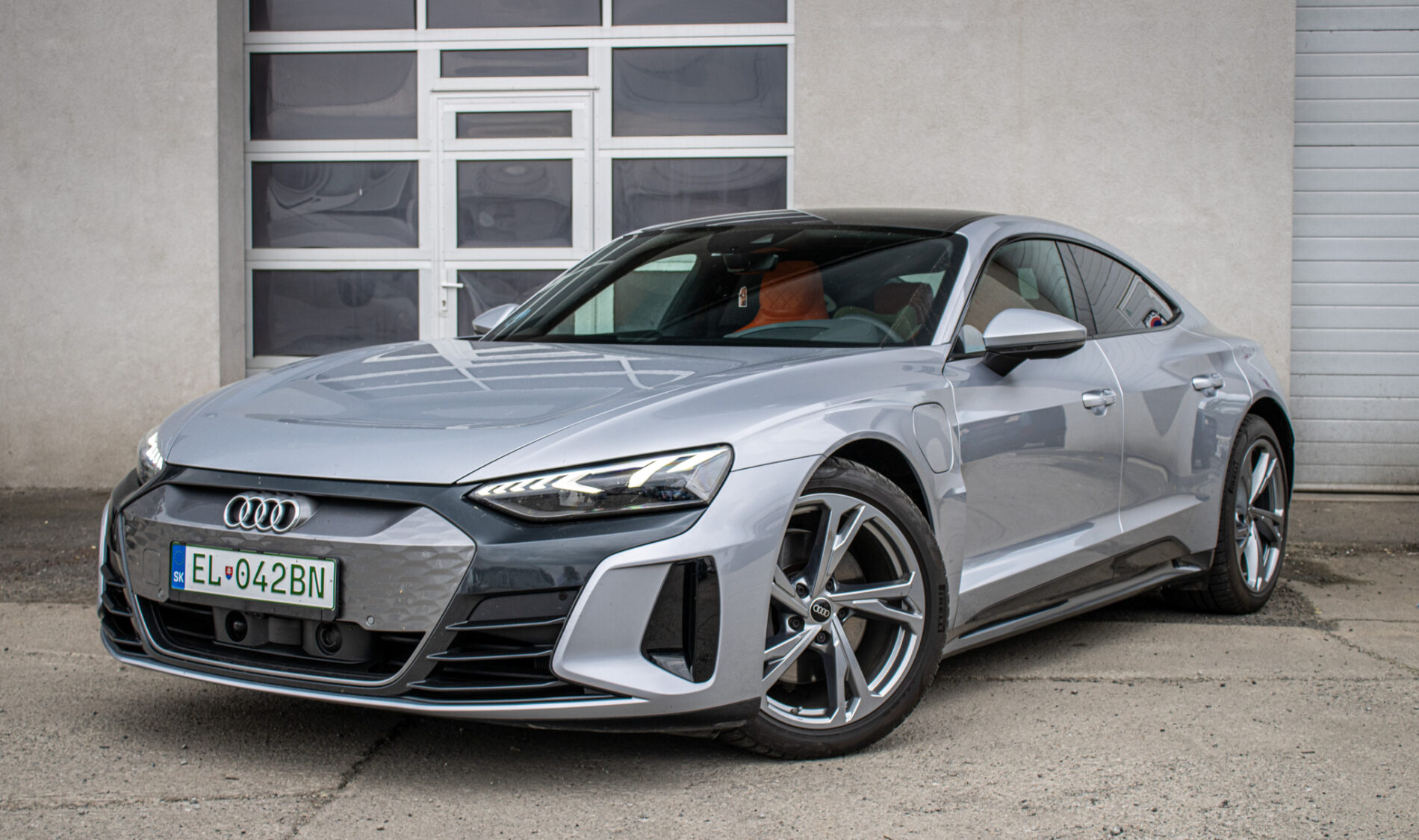 Audi E-tron GT 350kW / AJ NA SPLÁTKY / PROTIÚČET