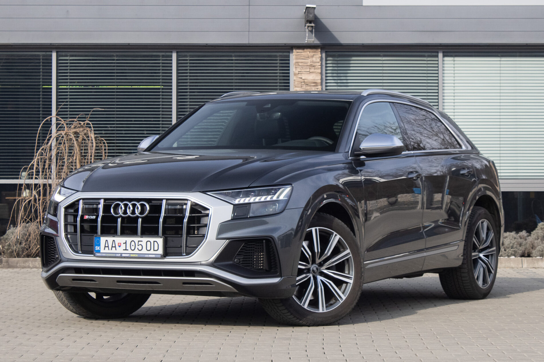 Audi SQ8 4.0 TFSI quattro tiptronic, 373kW (2021) / AJ NA SPLÁTKY / PROTIÚČET /