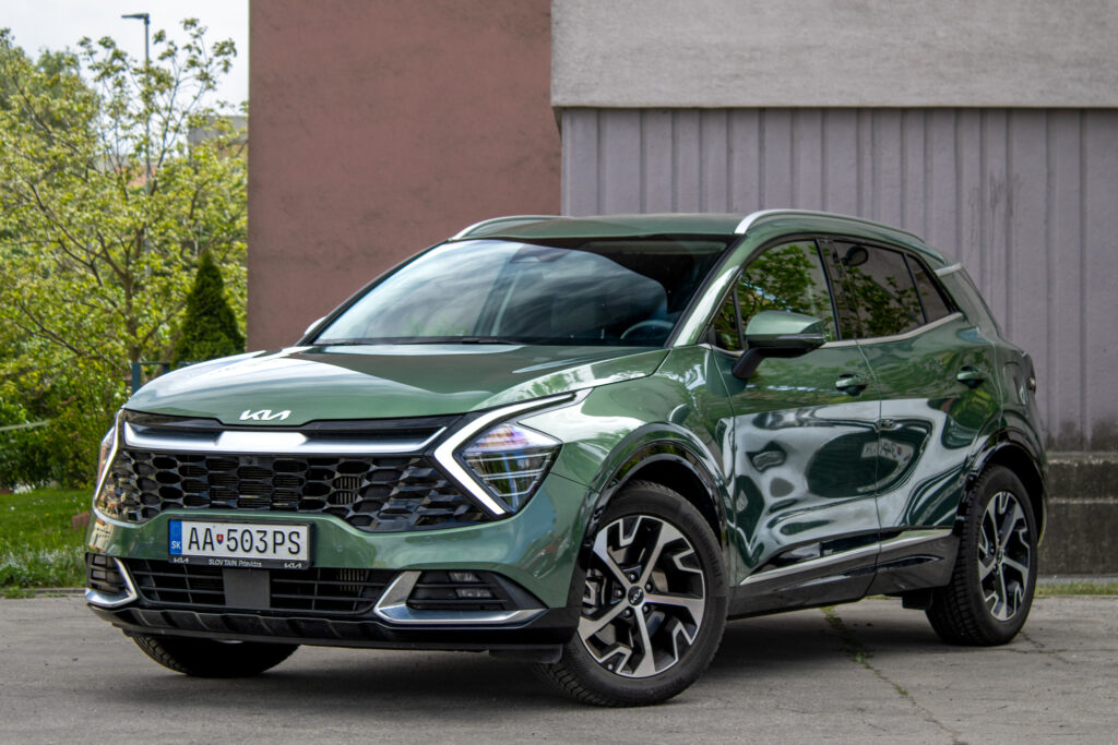 Kia Sportage 1.6 T-GDi Platinum 4WD A/T / FINANCOVANIE / V ZÁRUKE / PROTIÚČET /