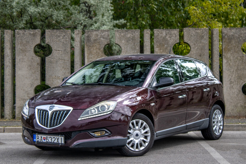 Lancia Delta 1.4 T-Jet Argento / AJ NA SPLÁTKY / PROTIÚČET / 1. MAJITEĽ /