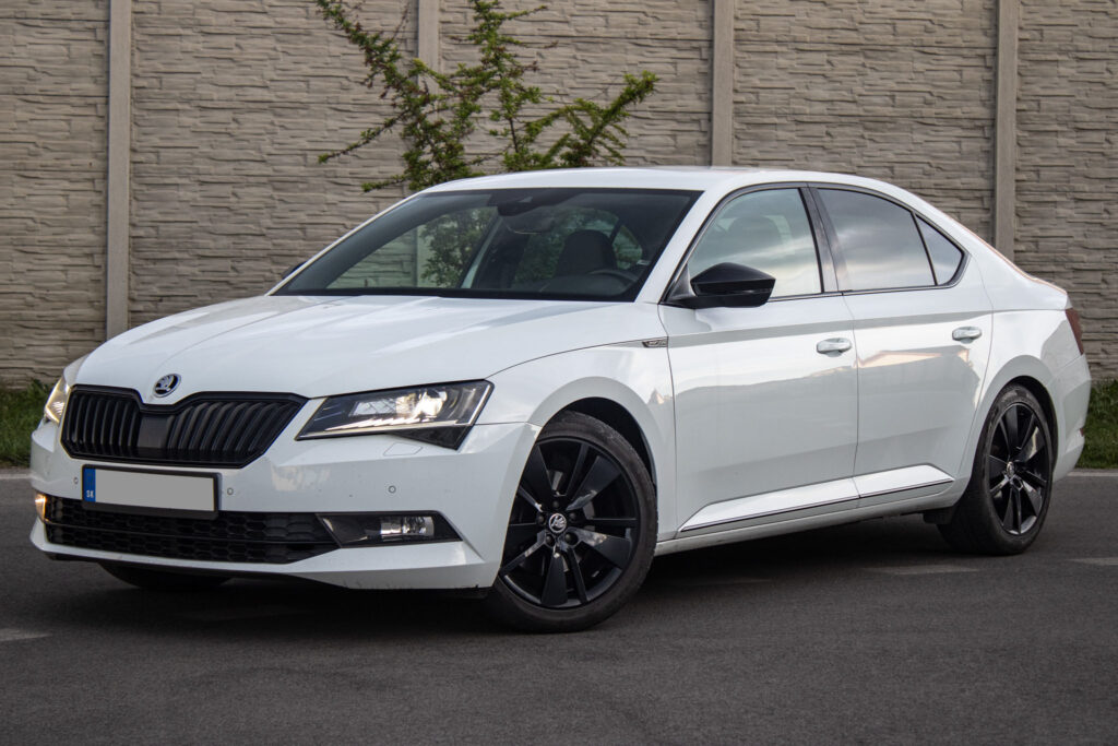 Škoda Superb 2.0 TDI Sportline DSG EU6 110kW AT6 / NA SPLÁTKY / NA PROTIÚČET