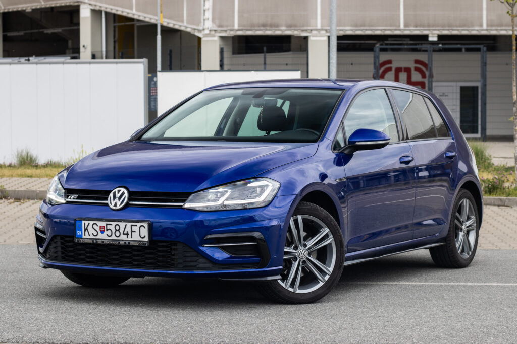 Volkswagen Golf 1.5 TSI R-line, 110kW (2020) / AJ NA SPLÁTKY / PROTIÚČET /