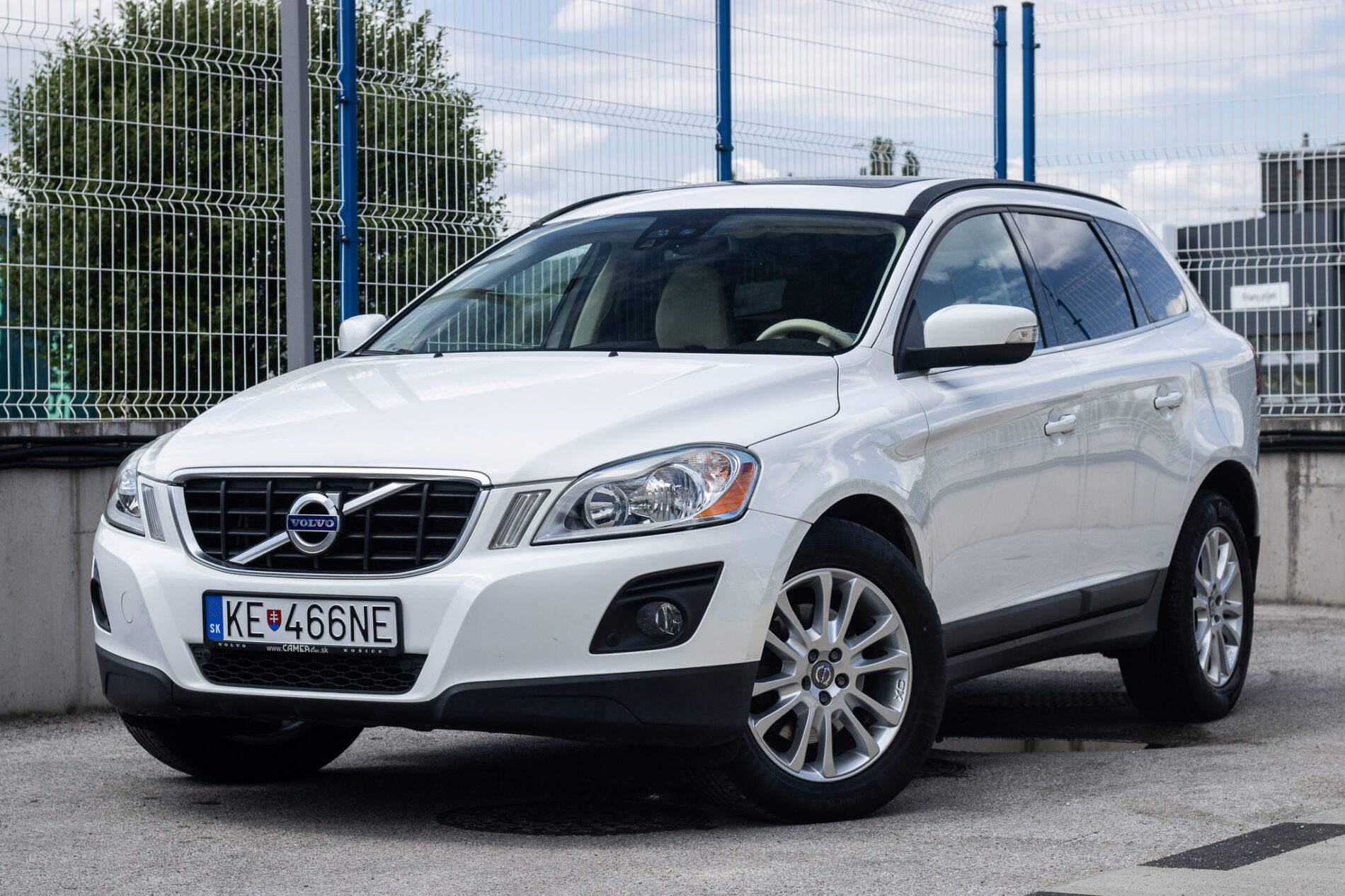 Volvo XC60 D5 AWD Momentum Geartronic, 136kW (2009) / AJ NA SPLÁTKY / PROTIÚČET /
