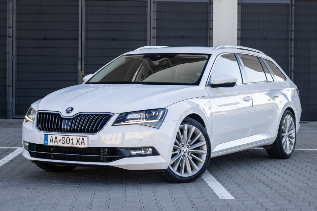 Škoda Superb Combi 2.0 TSI 4x4 L&K DSG, 206kW (2016) / AJ NA SPLÁTKY / PROTIÚČET /