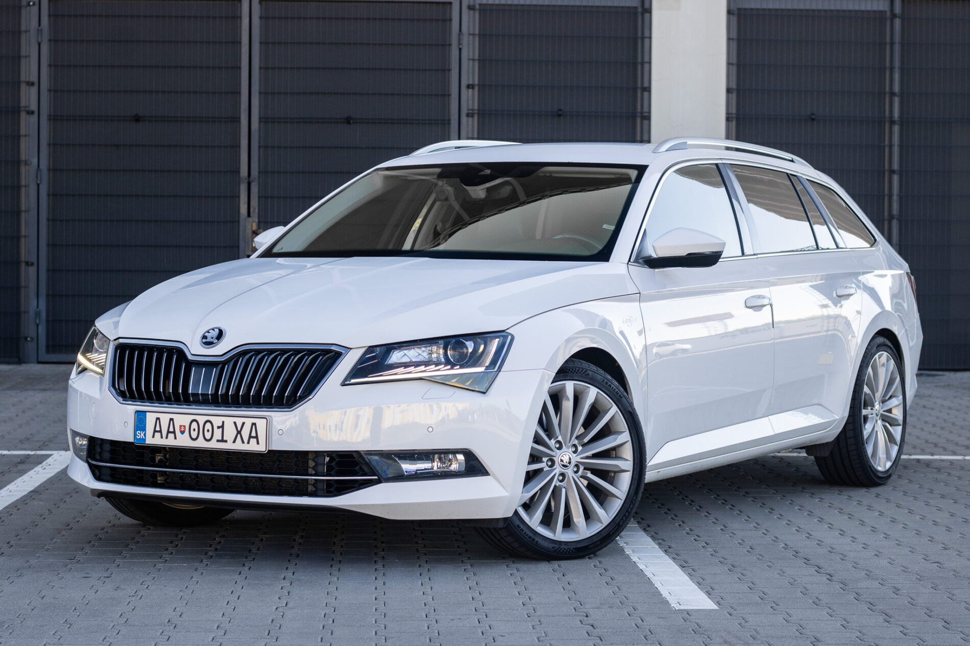 Škoda Superb Combi 2.0 TSI 4x4 L&K DSG, 206kW (2016) / AJ NA SPLÁTKY / PROTIÚČET /
