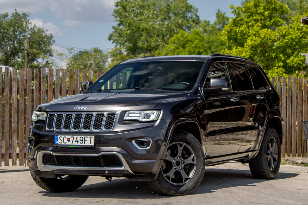Jeep Grand Cherokee 3.0L V6 TD Overland A/T / AJ NA SPLÁTKY / PROTIÚČET /